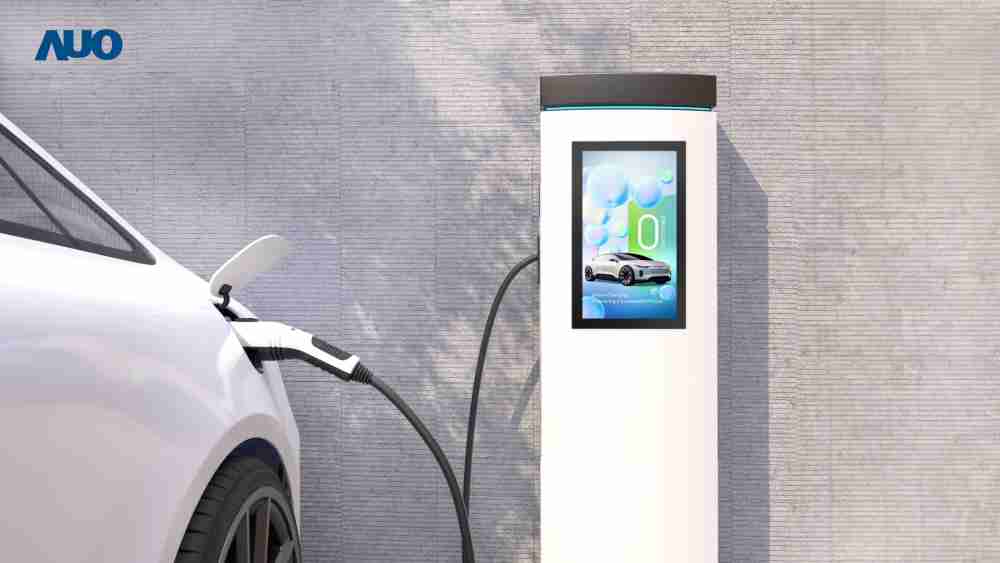 友達〝EVSE車用充電樁解決方案〞專為電動汽車充電樁設計，，具有高亮度、、克服戶外艱難環境的耐溫、、、耐紫外線等特性，，並搭載散熱性及擴充性強的高效能工業電腦，，，，可實現人機互動訴求，，，如資訊顯示、、、、支付等應用